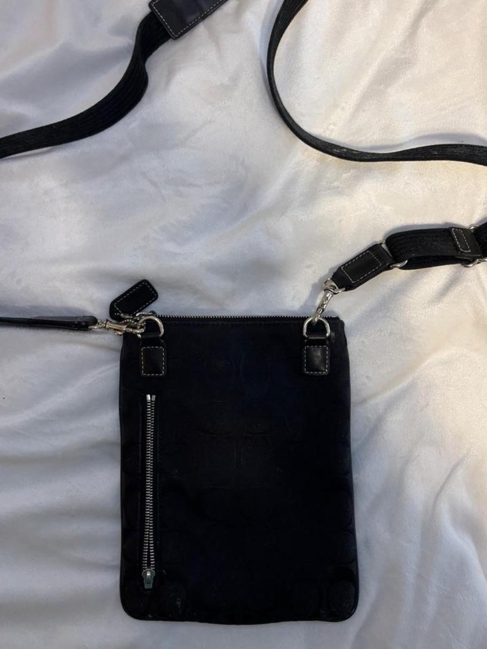 Coach Black Men’s Messenger Crossbody Pouch with Silver Hardware